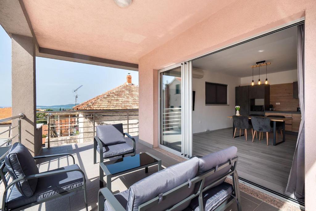 Apartments Grubisic - Sibenik - Parking Included Kültér fotó