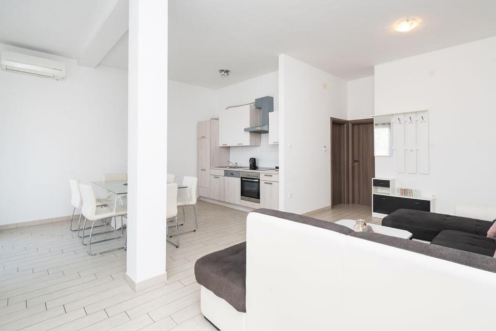 Apartments Grubisic - Sibenik - Parking Included Szoba fotó